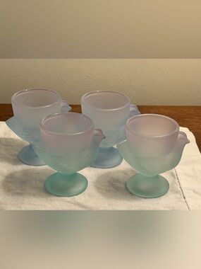Set Four Vintage Arcopal France Chicken Egg Cups Frosted Glass Aqua Blue Pink